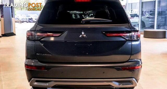2025 MITSUBISHI OUTLANDER LS  SUV - photo 3 of 15