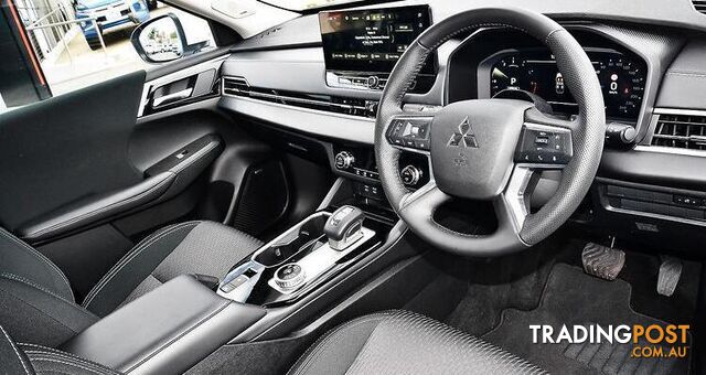 2025 MITSUBISHI OUTLANDER LS  SUV - photo 5 of 15