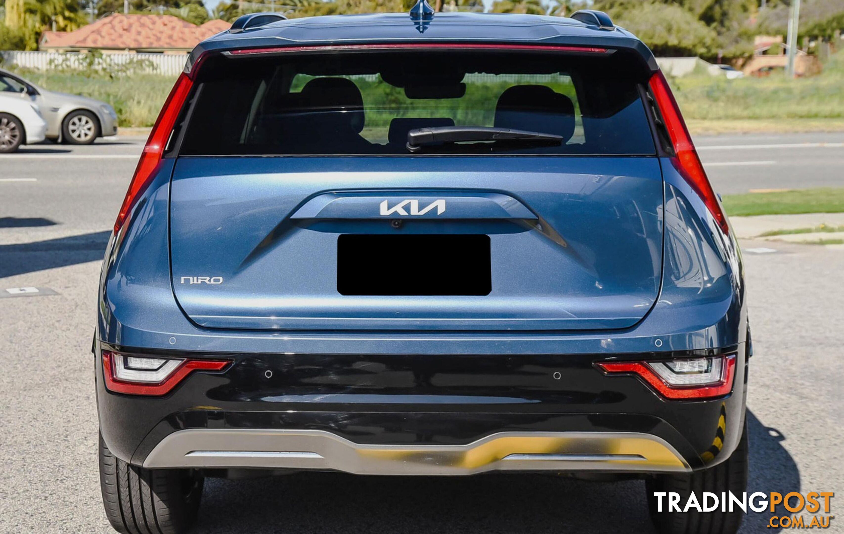 2023 KIA NIRO   SUV