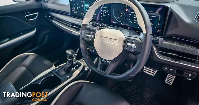 2025 KIA K4 GT-LINE HATCH - photo 3 of 4