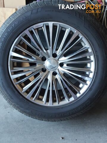 Lenso 18inch with Gt champiro HP Y 235/60 R18 107V Xl Tires In excellent condition