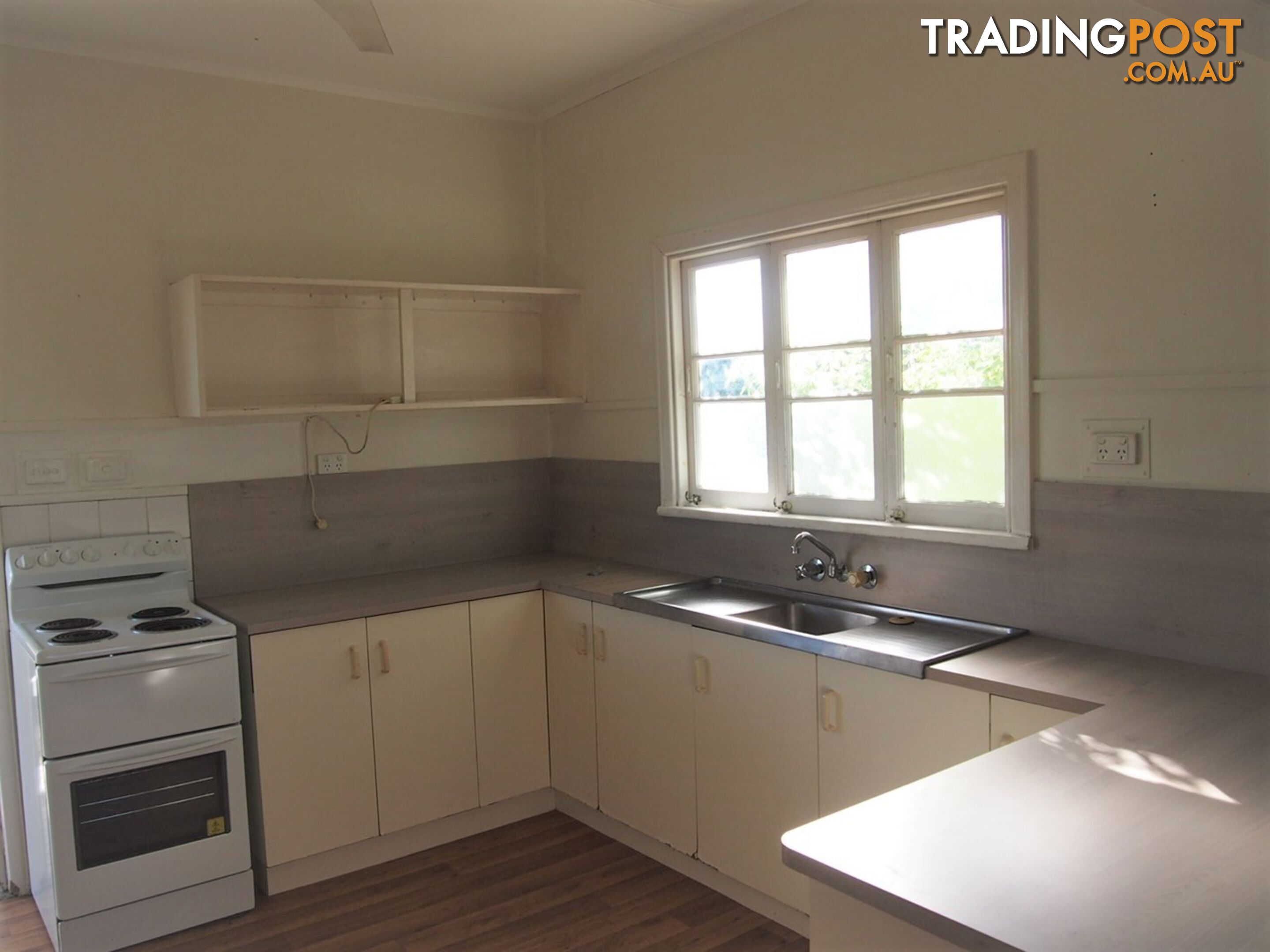 69 Albury St Pimlico QLD 4812