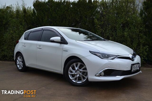 2016 TOYOTA COROLLA ZWE186R HATCH