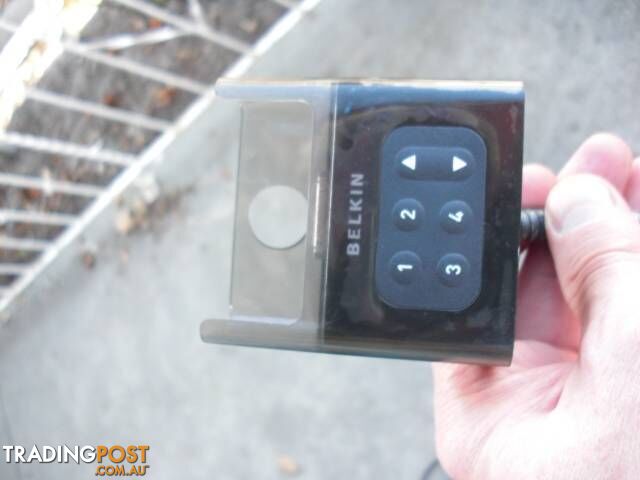 BELKIN Model F8Z049-BLK TuneBase FM Transmitter ChargerDock Conne - photo 2 of 5