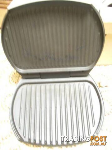 large George Forman Lean Cuisine Grill as new condition used few