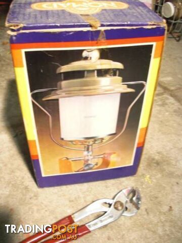NEW EXTRA LARGE L.P GAS LANTERN PICKUP OR POST