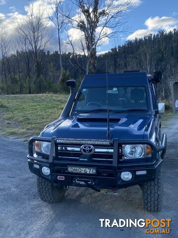 2017 Toyota Landcruiser VDJ78R TROOPCARRIER Wagon Manual