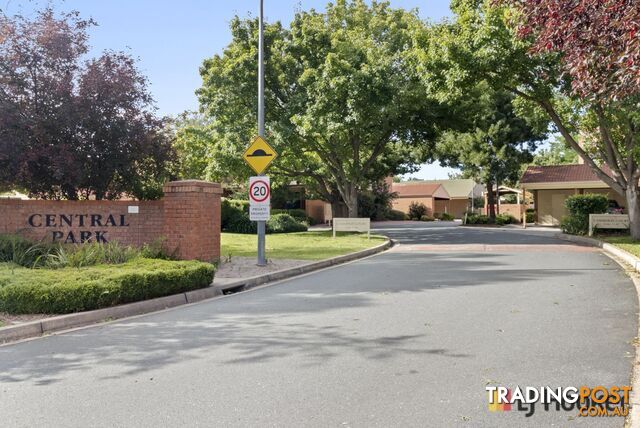 10A/12 Albermarle Place PHILLIP ACT 2606 - photo 4 of 17