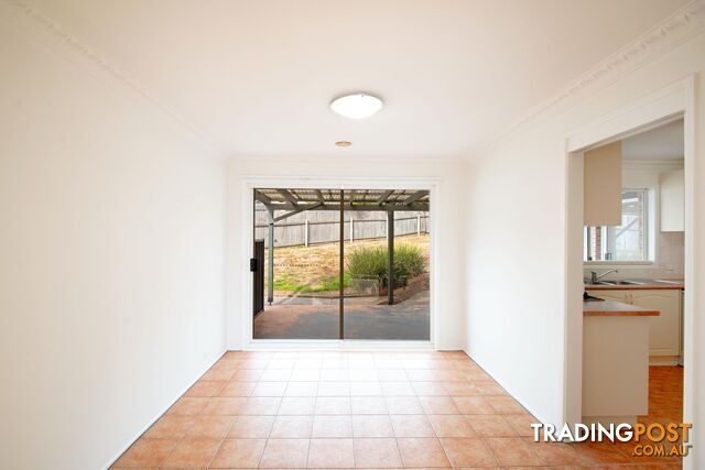 17 Sturdee Crescent MONASH ACT 2904