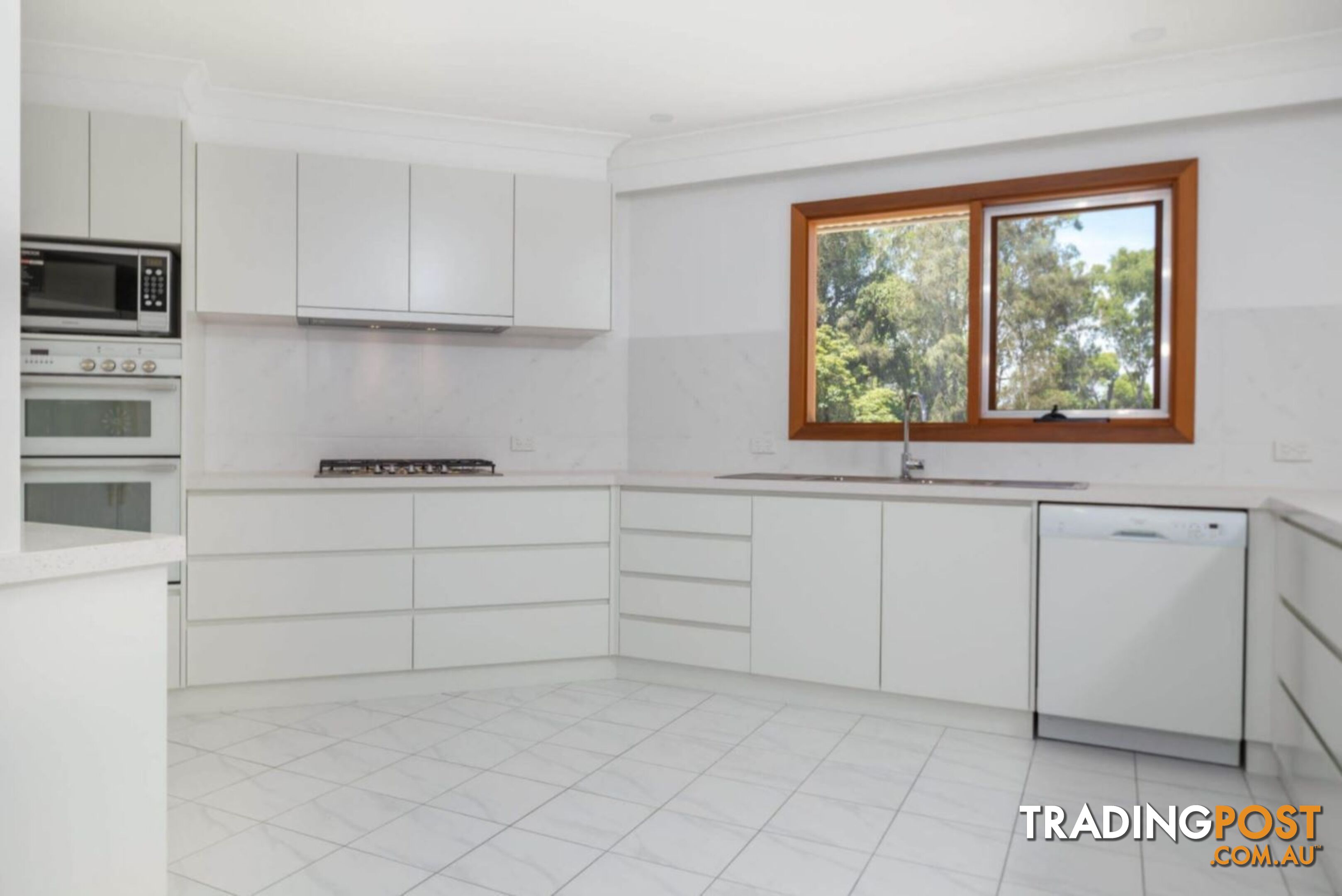 42 Peninsula Drive BATEMANS BAY NSW 2536