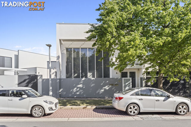 8 Waygoose Street KINGSTON ACT 2604 - photo 2 of 25