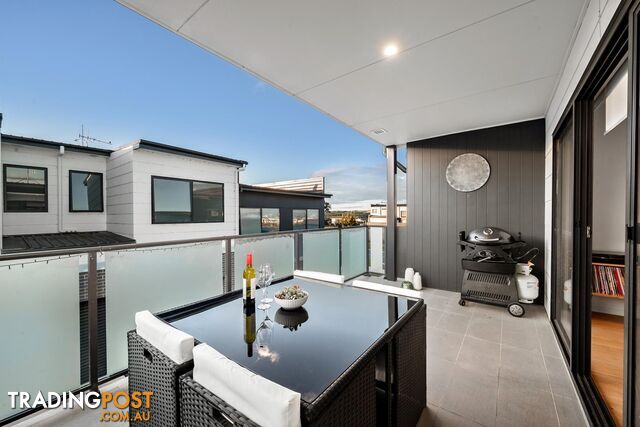 16/2 Telfer Street COOMBS ACT 2611