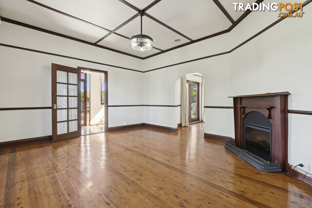 19 South Street MURRUMBATEMAN NSW 2582 - photo 5 of 25