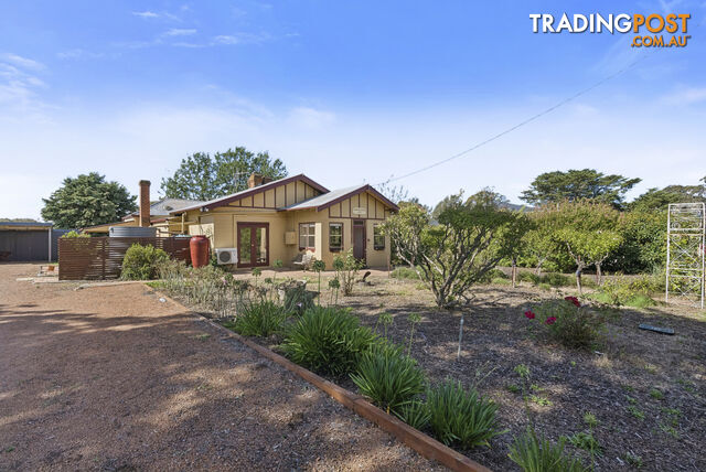 19 South Street MURRUMBATEMAN NSW 2582 - photo 4 of 25