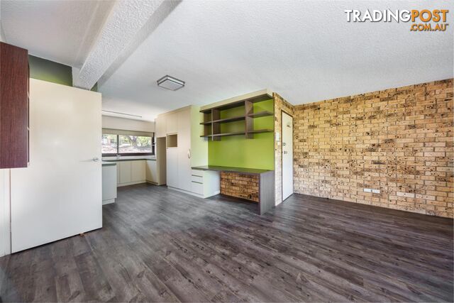 64/7 Medley Street CHIFLEY ACT 2606 - photo 4 of 11
