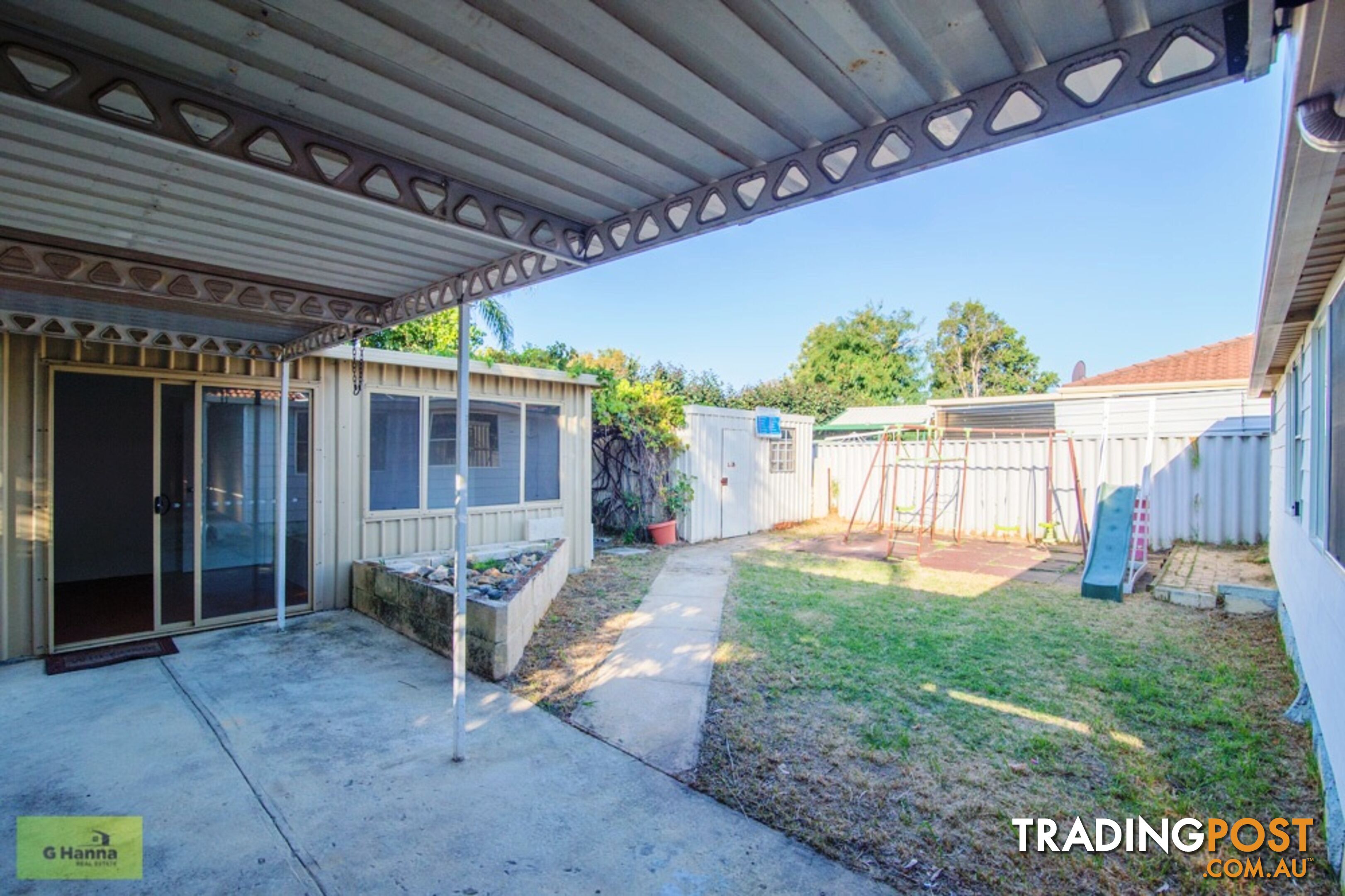 18 Navel Close Seville Grove, WA 6112