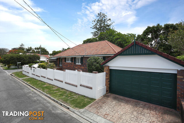 100 Christian Street CLAYFIELD QLD 4011