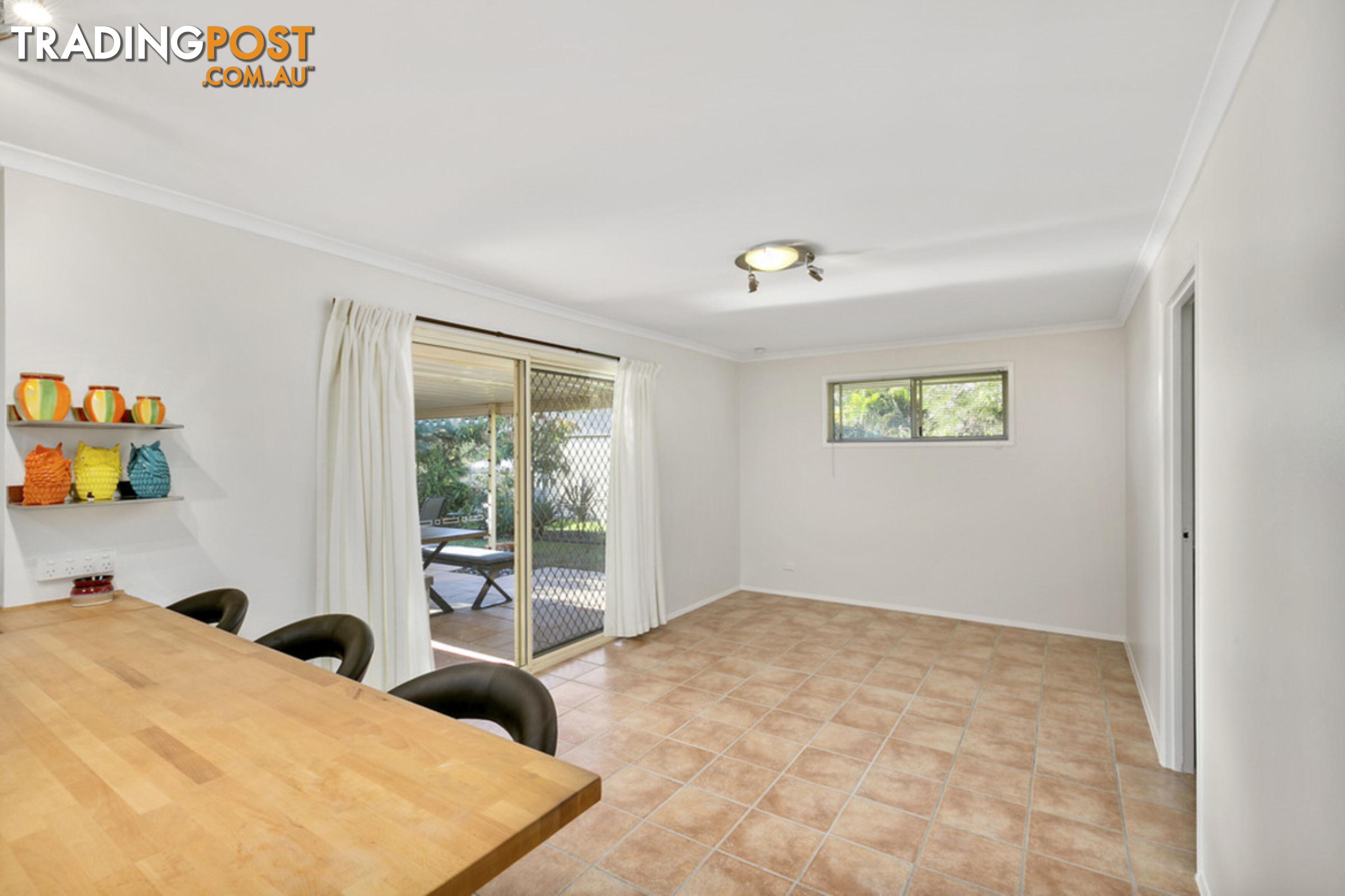 10 Issell Place HIGHLAND PARK QLD 4211