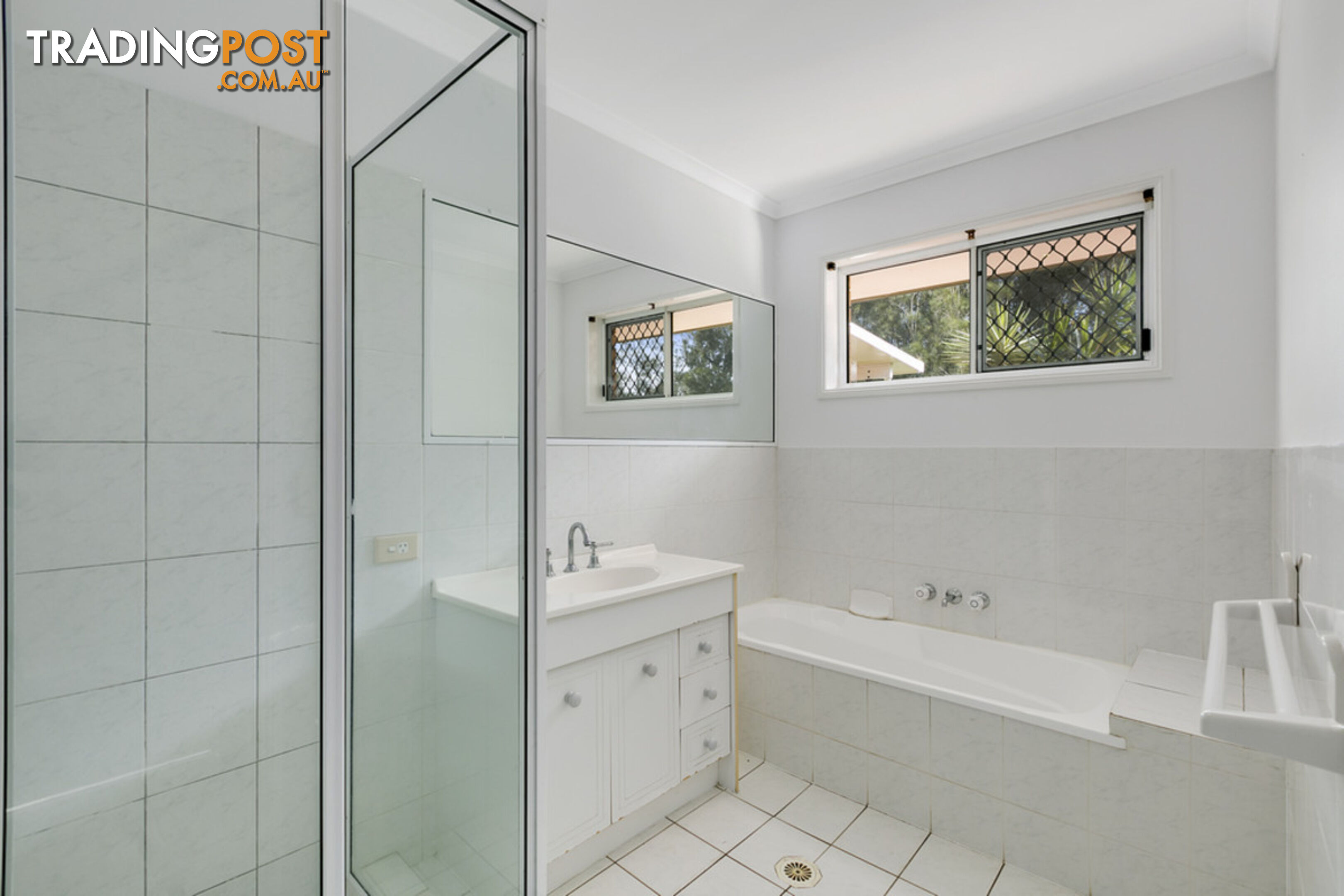 3 Lark Court CARRARA QLD 4211