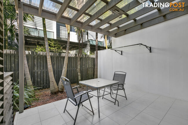 4/2 The Gardenway ROBINA QLD 4226