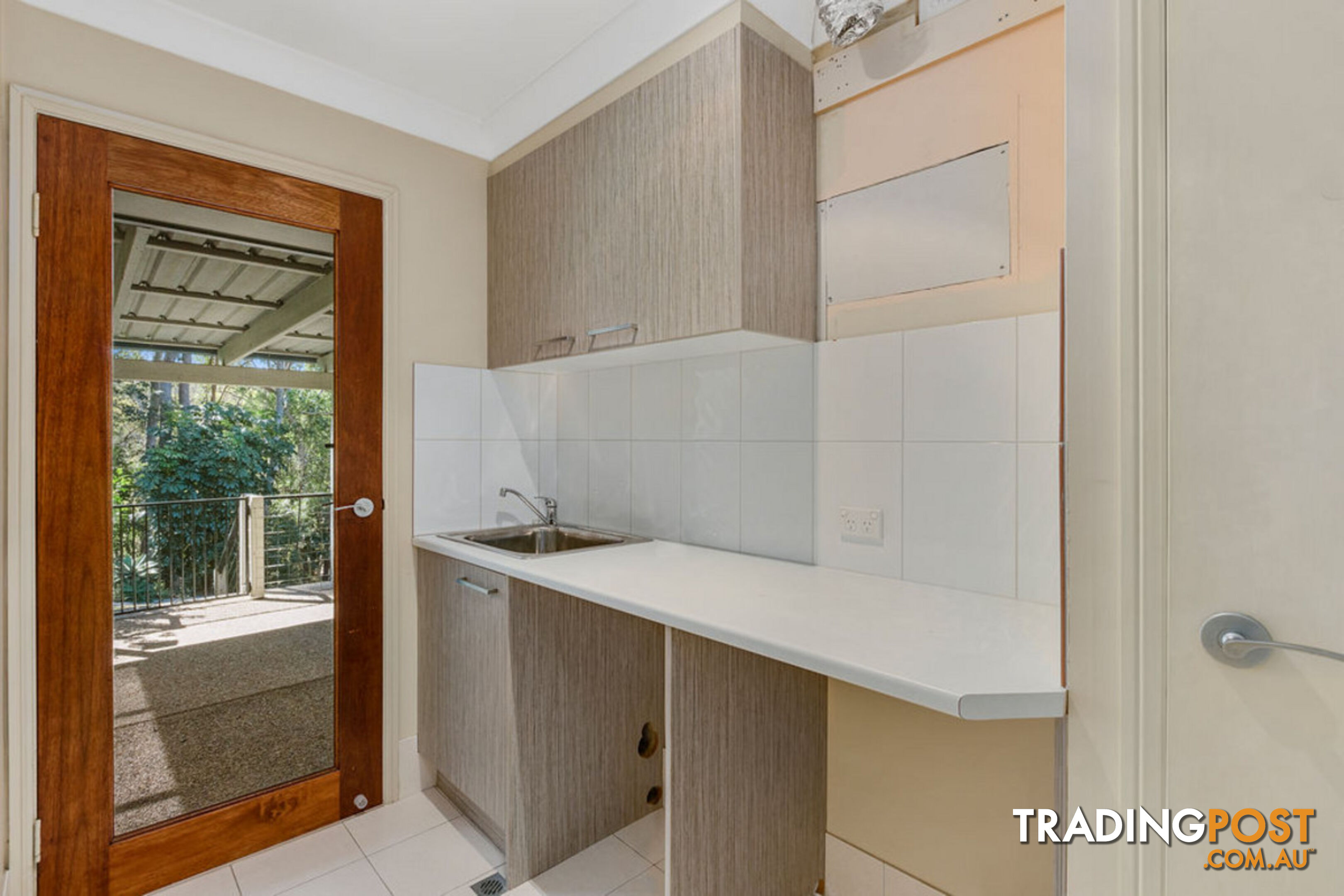 3 Raffles Court MUDGEERABA QLD 4213