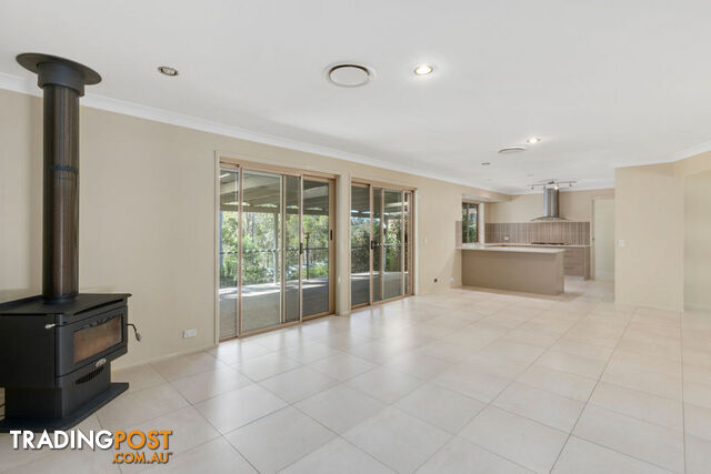 3 Raffles Court MUDGEERABA QLD 4213