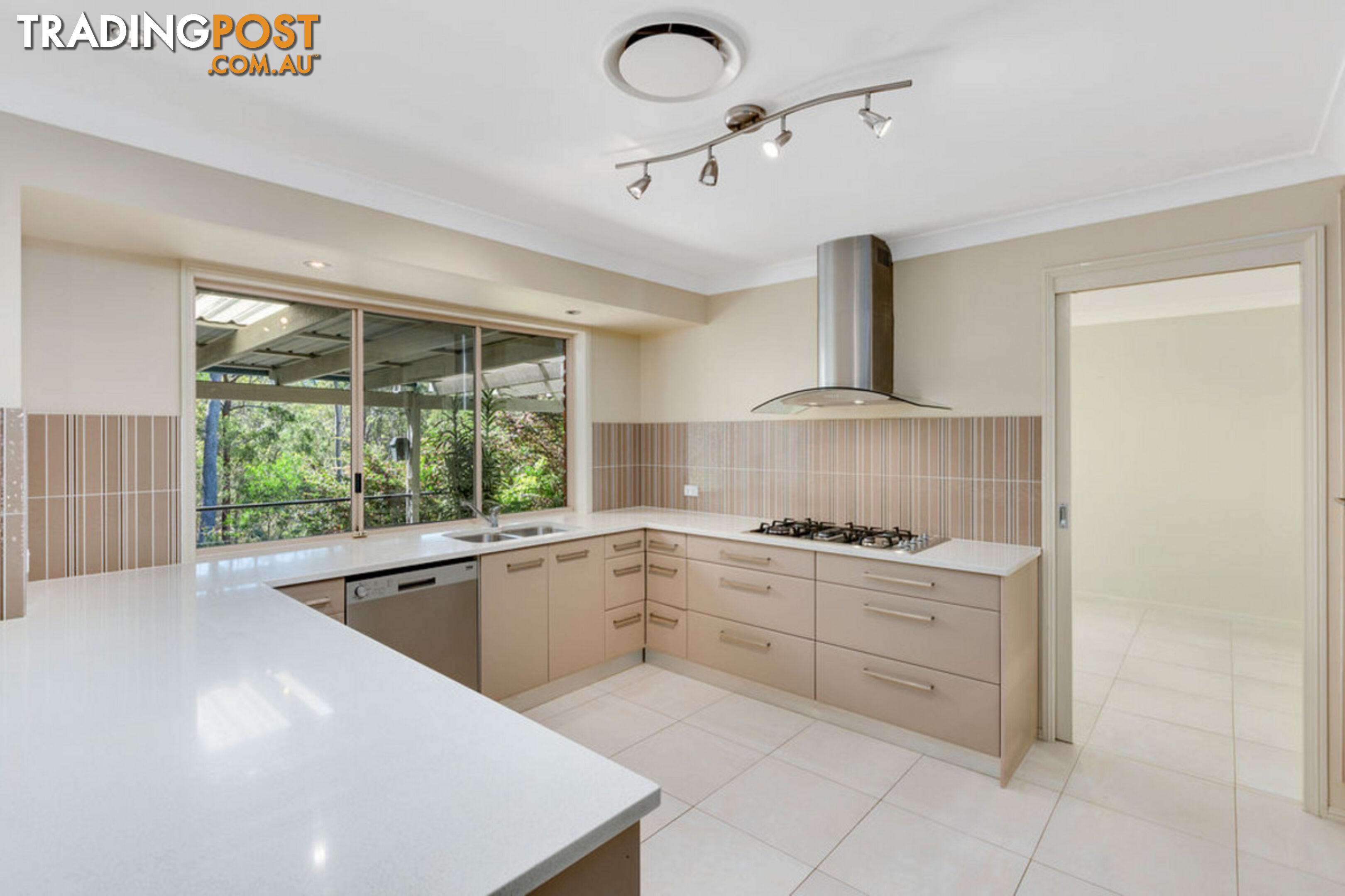 3 Raffles Court MUDGEERABA QLD 4213