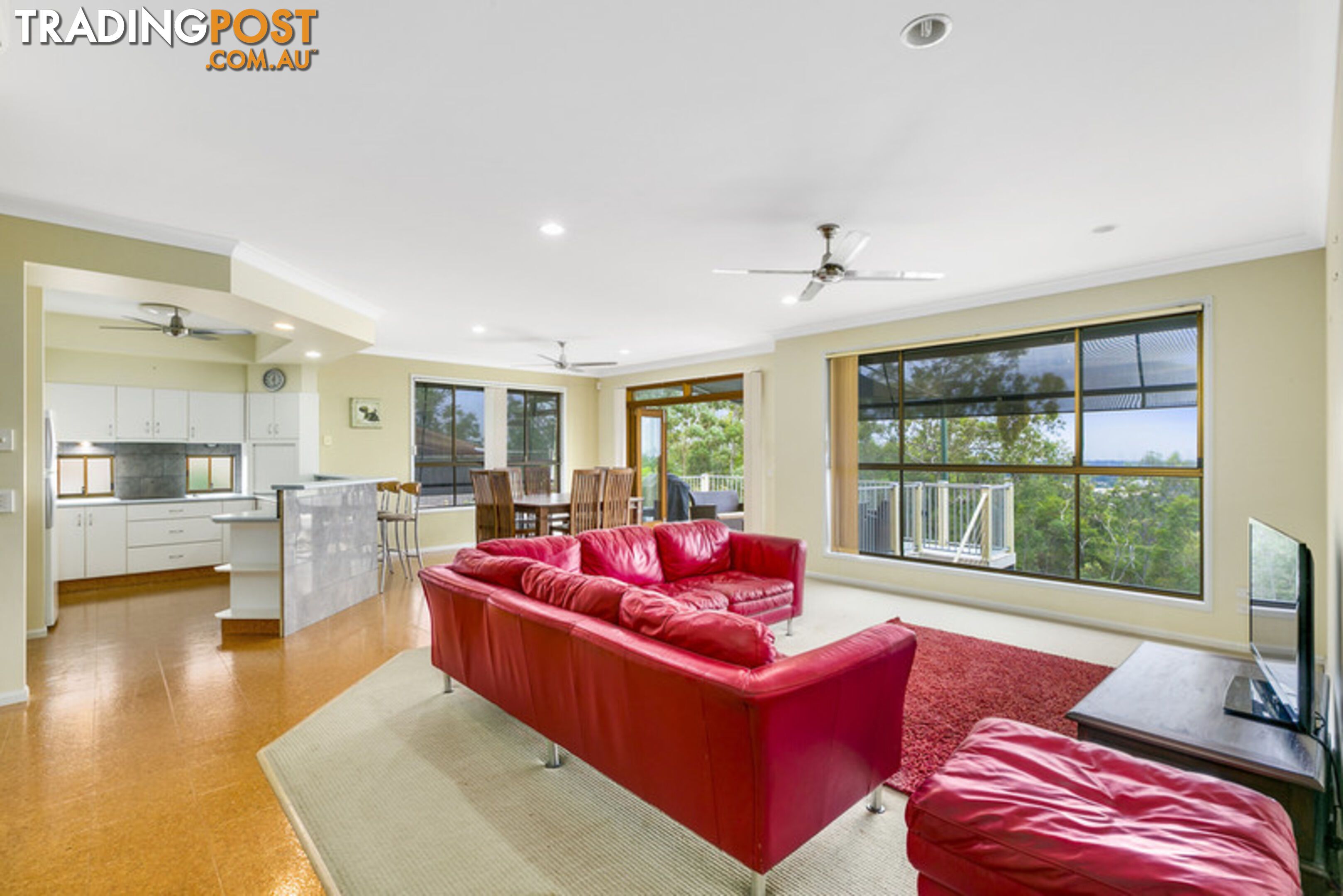 106 Armstrong Way HIGHLAND PARK QLD 4211
