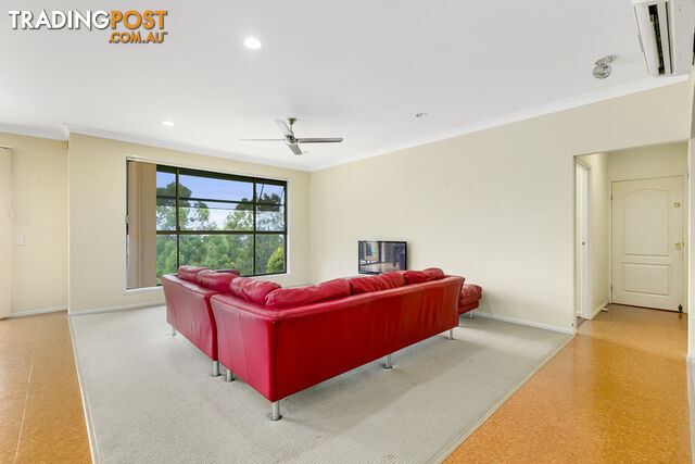 106 Armstrong Way HIGHLAND PARK QLD 4211