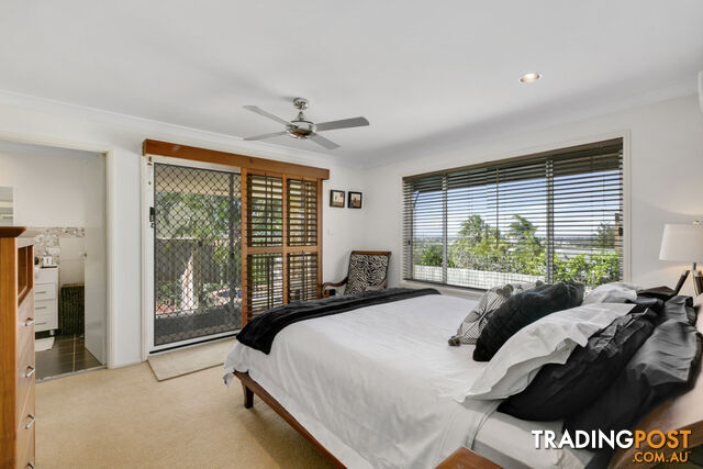 3 Wideview Court CARRARA QLD 4211