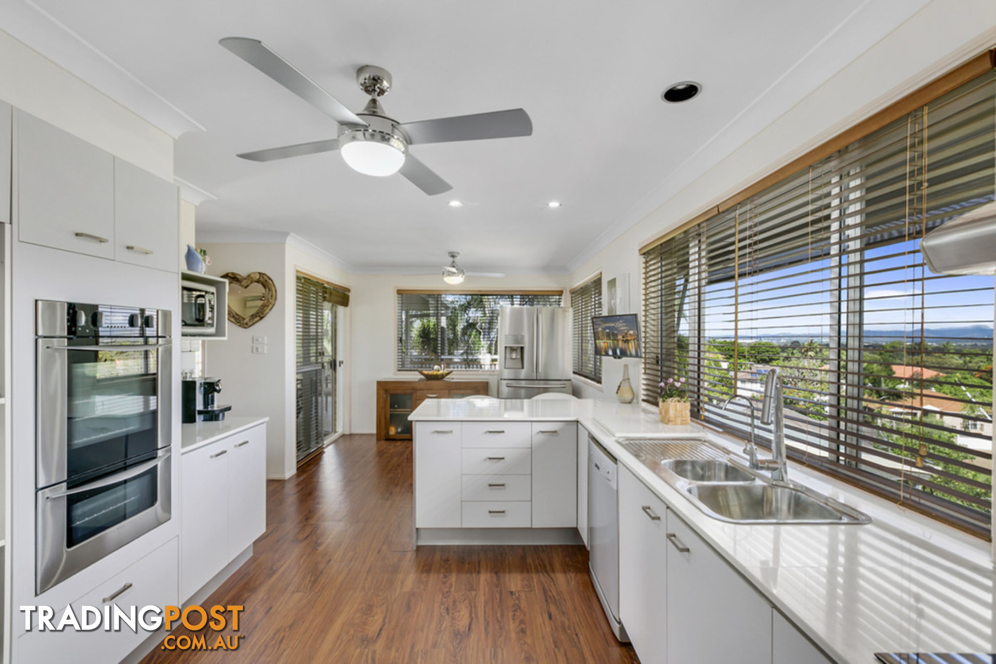 3 Wideview Court CARRARA QLD 4211