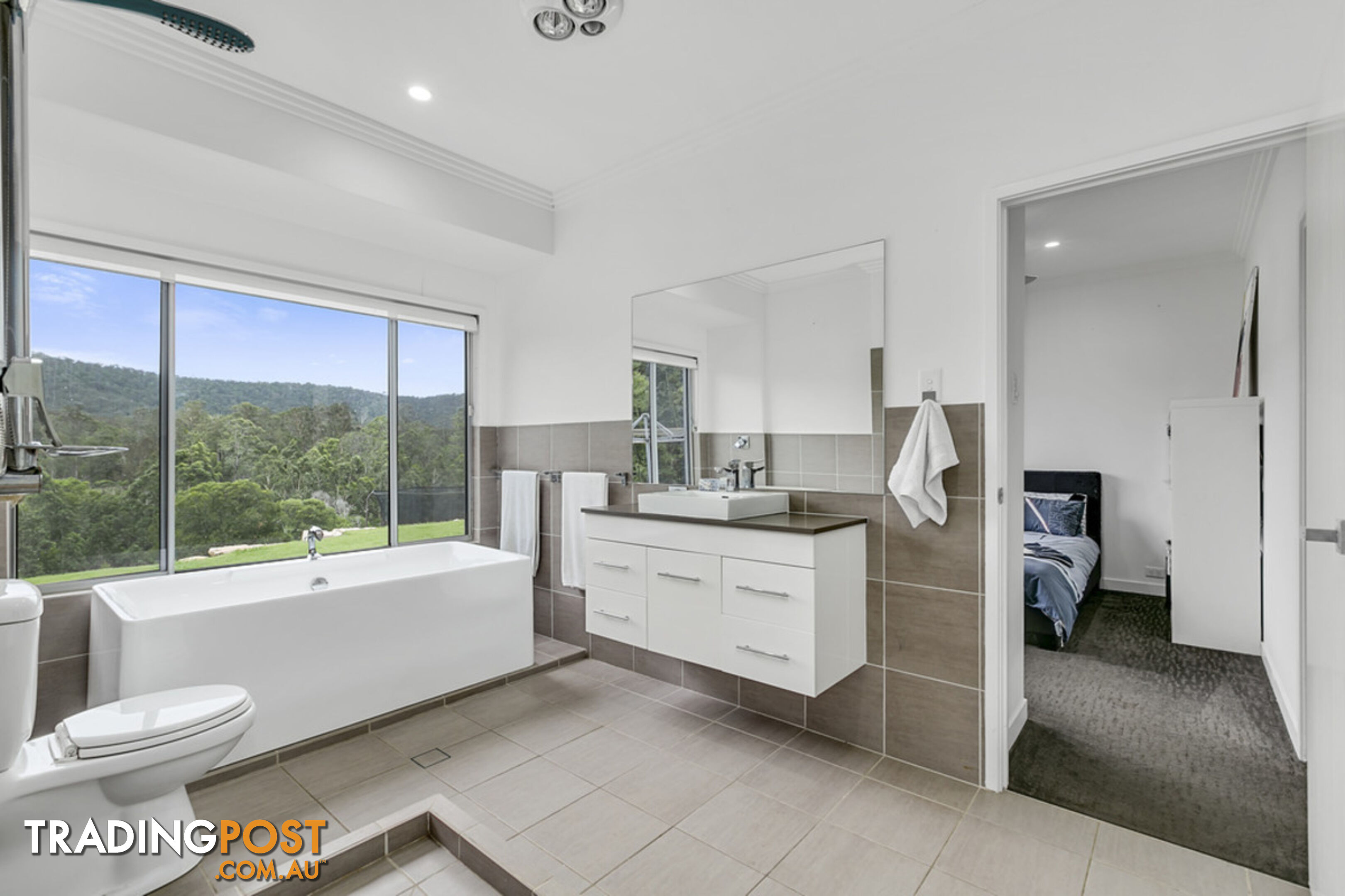 14 Bush Knoll Place MOUNT NATHAN QLD 4211