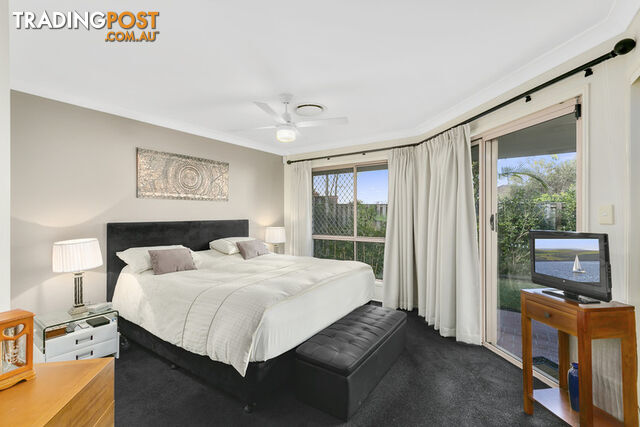 20 Royal Court ASHMORE QLD 4214