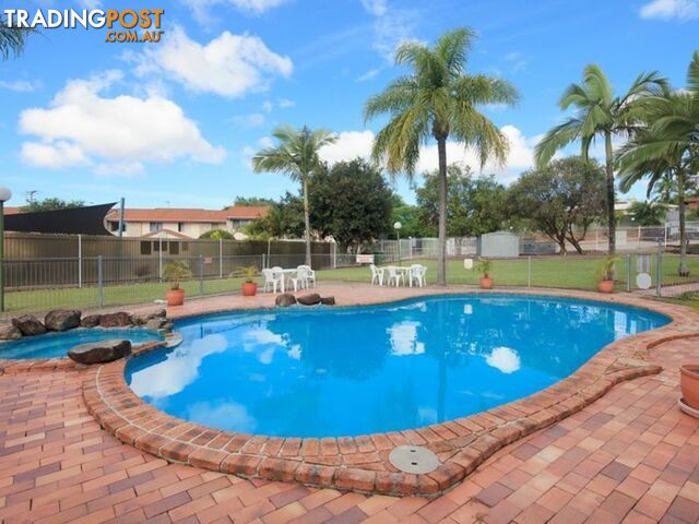 17 40 Murev Way CARRARA QLD 4211