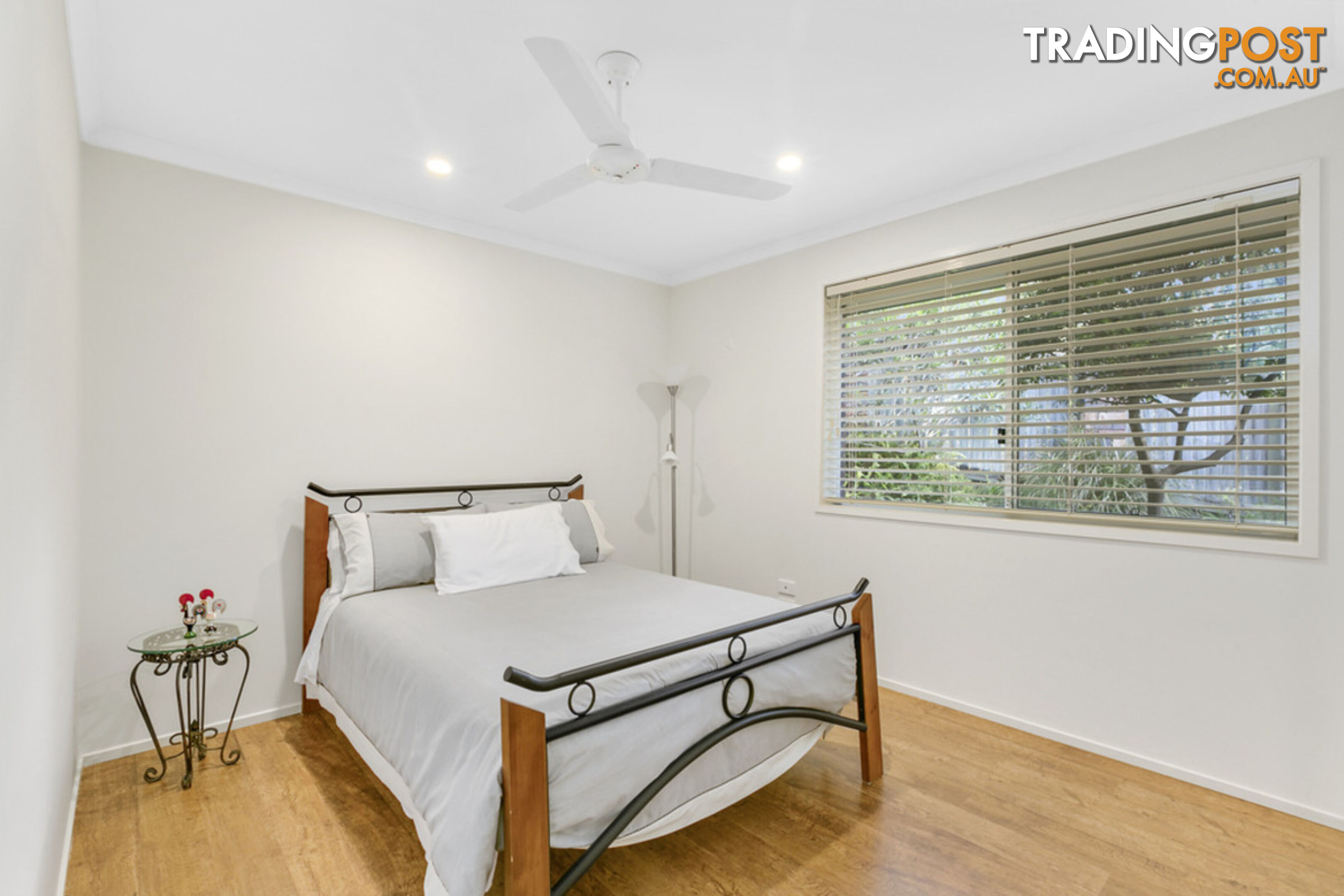 8 Forfar Court HIGHLAND PARK QLD 4211