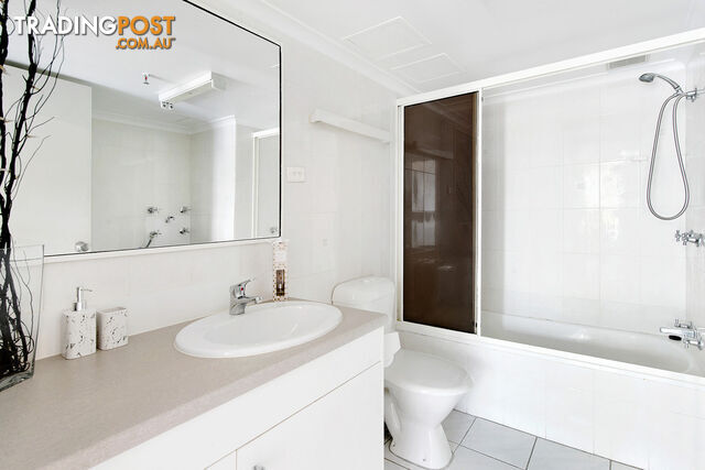 1E/5 Clifford Street SURFERS PARADISE QLD 4217