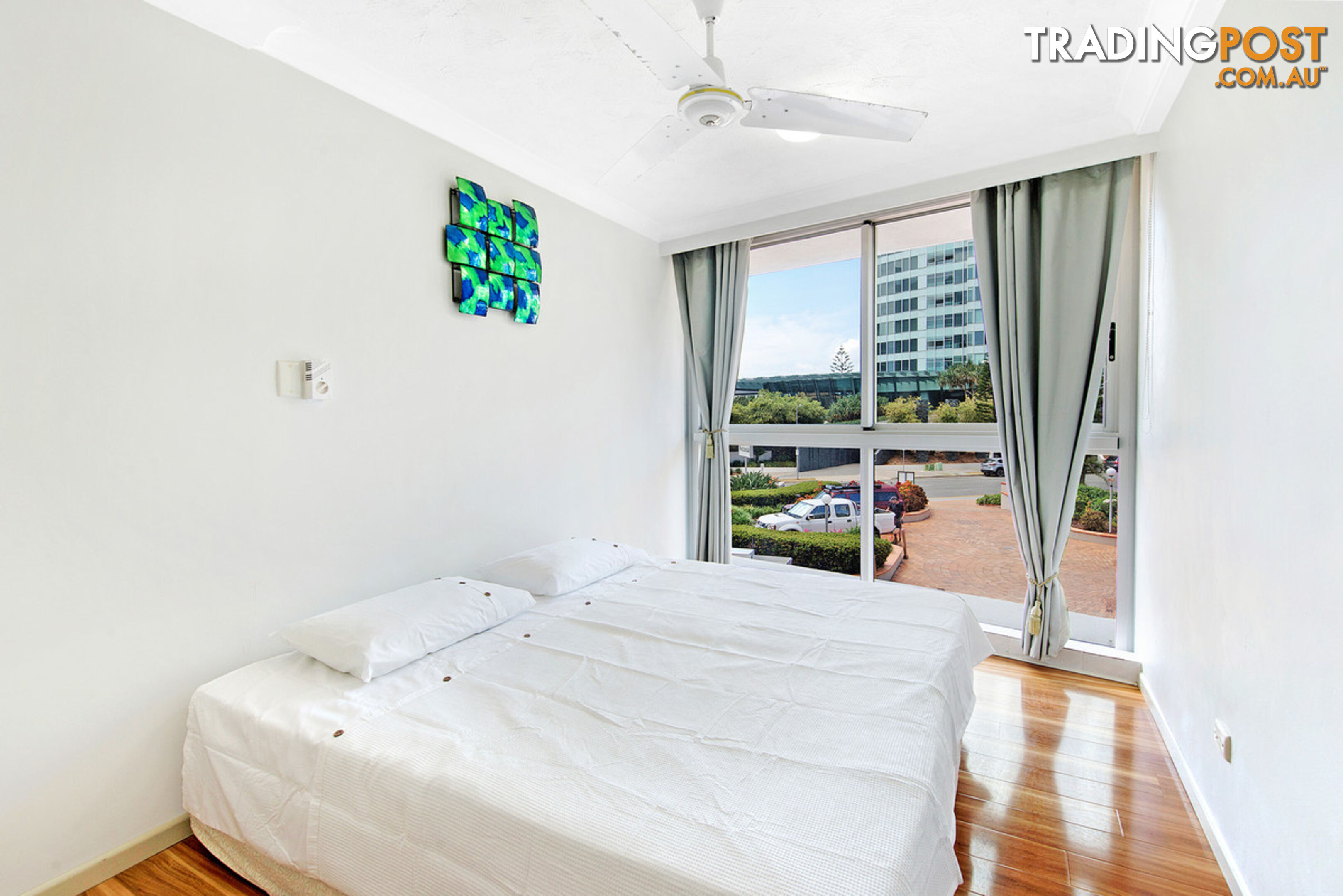 1E/5 Clifford Street SURFERS PARADISE QLD 4217