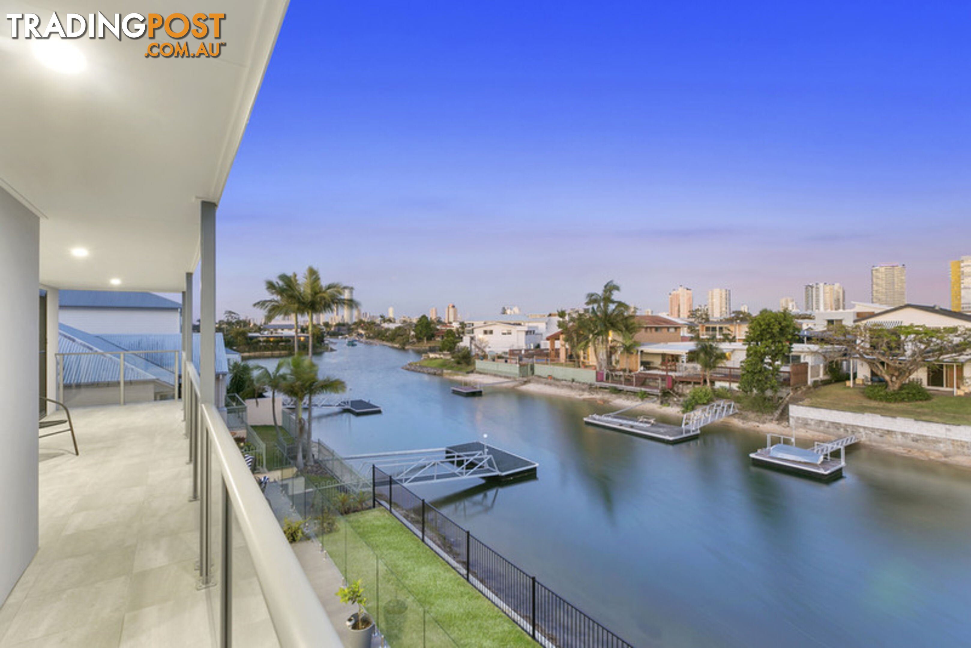 8 Crest View Key Broadbeach Waters QLD 4218