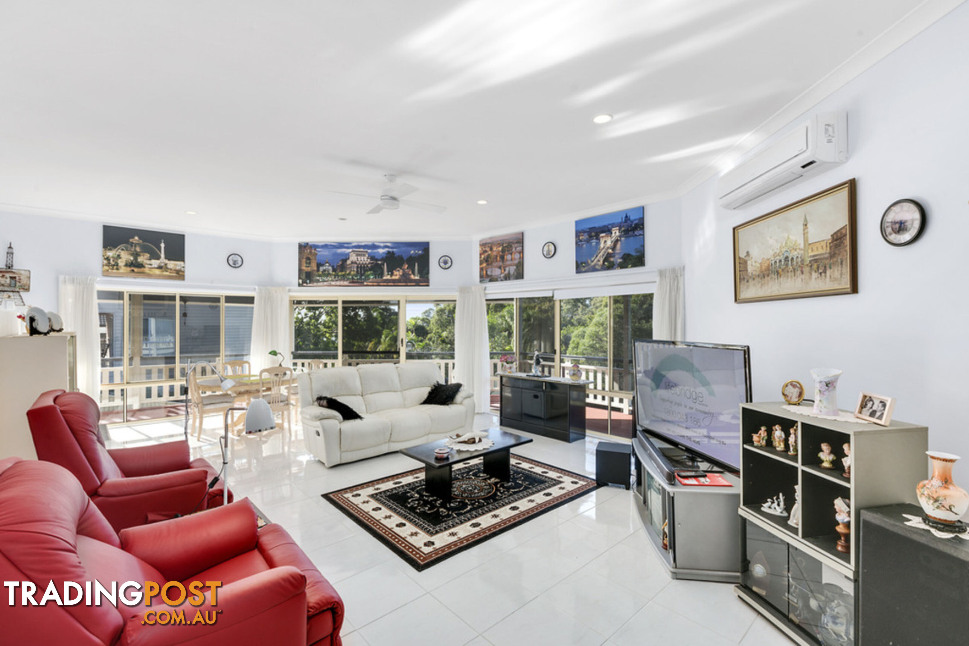 33 Tristania Way HIGHLAND PARK QLD 4211