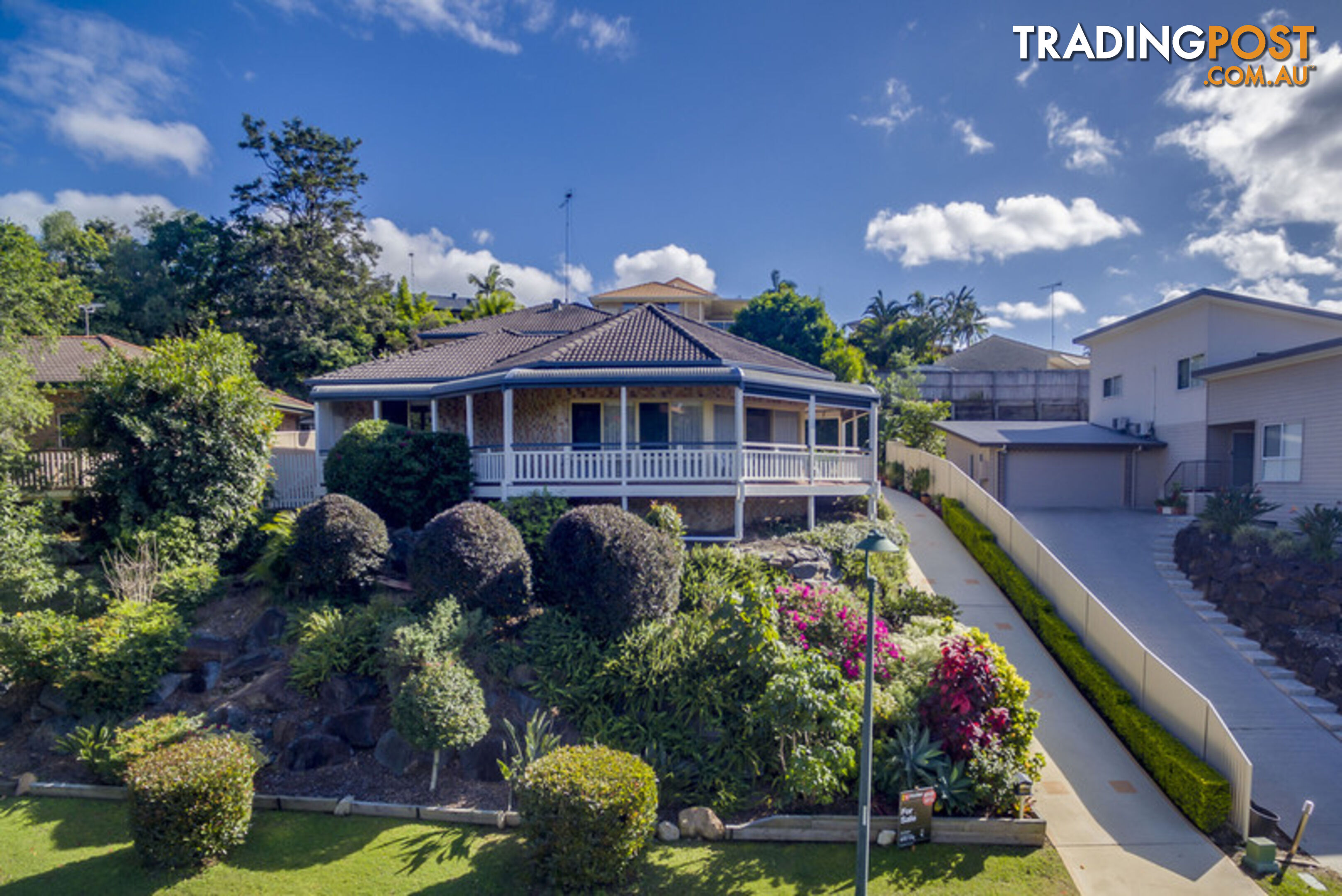 33 Tristania Way HIGHLAND PARK QLD 4211