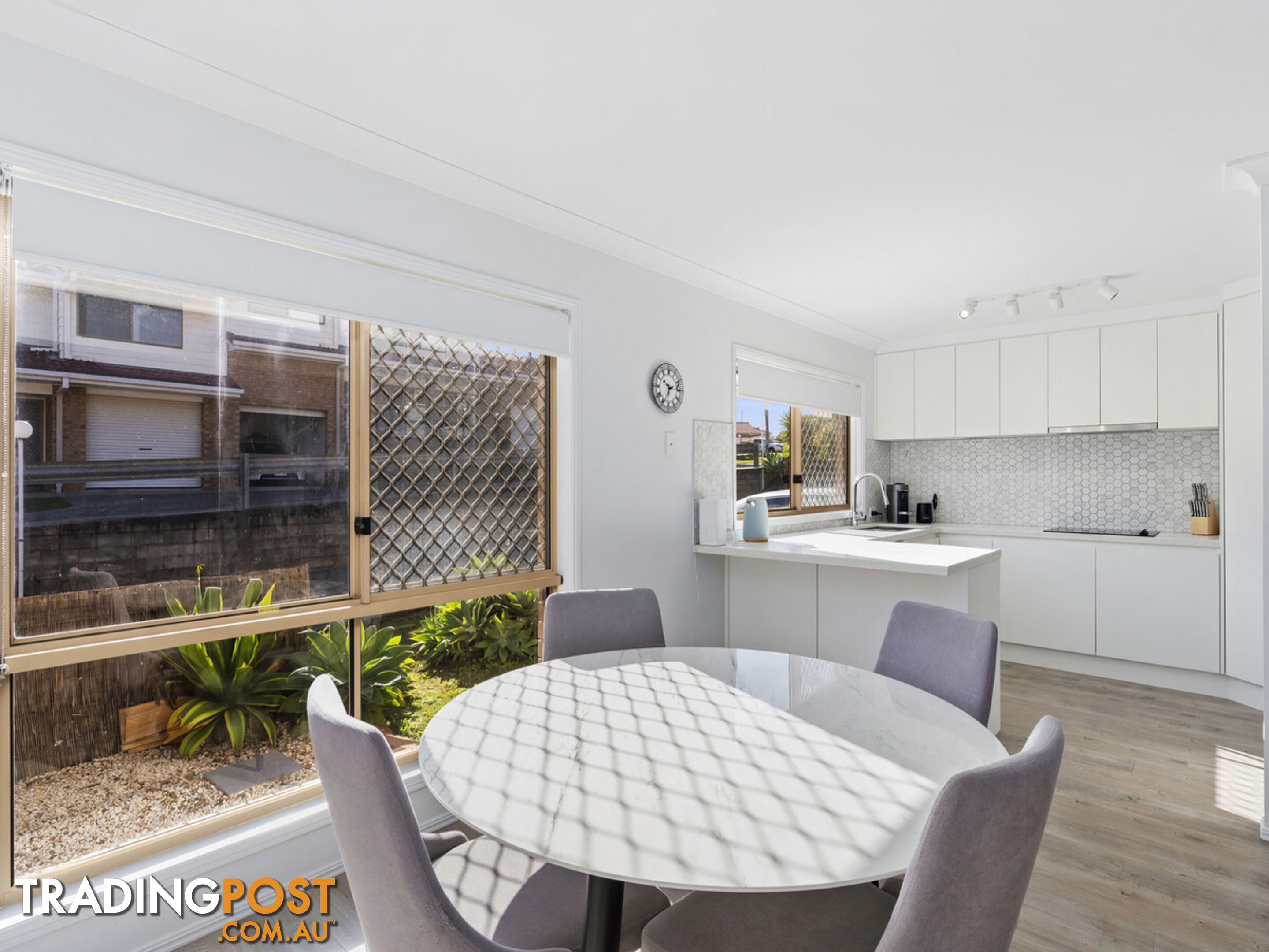 30/15 Lane Court MOUNT WARREN PARK QLD 4207