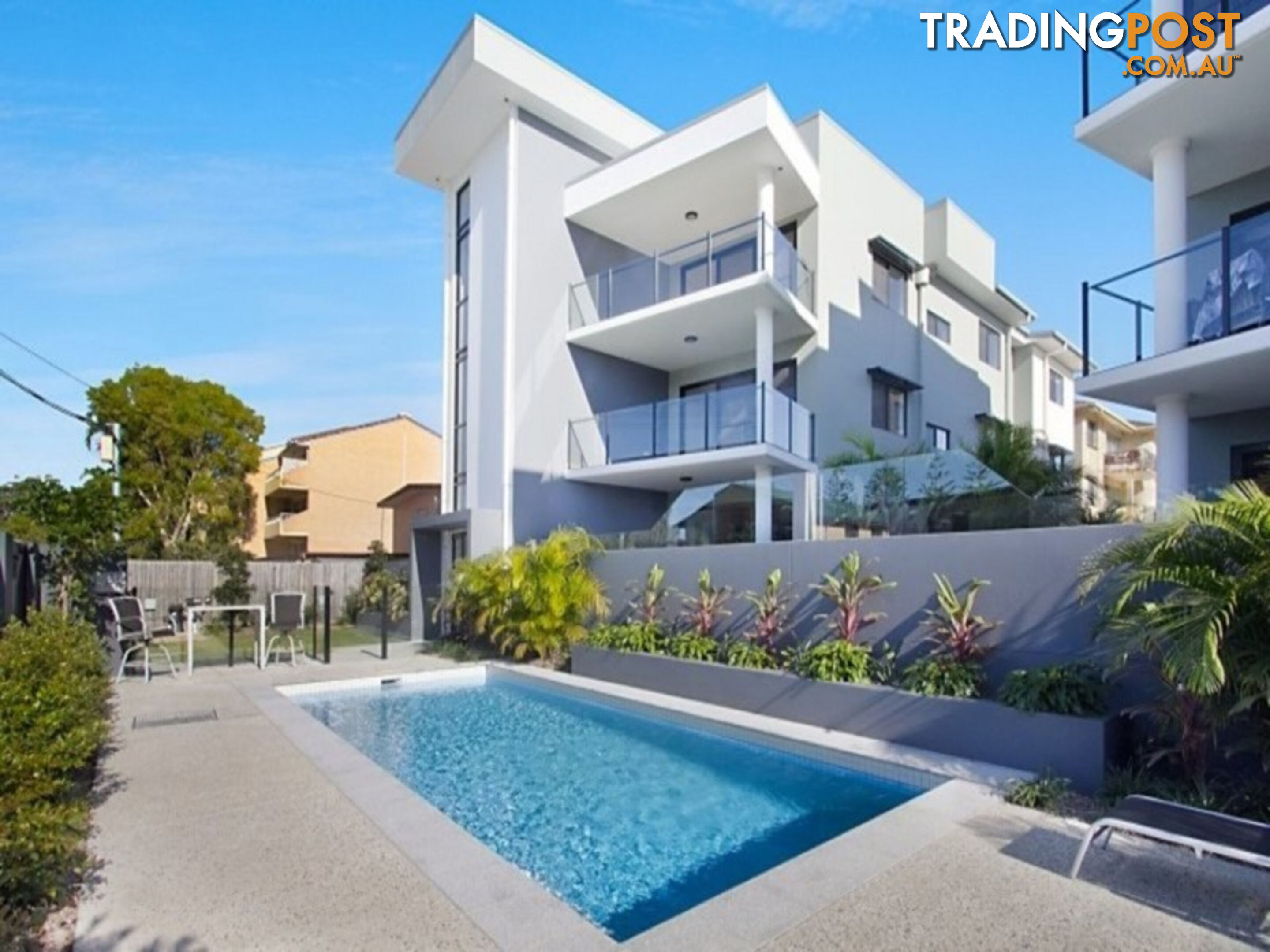 12/15-17 Bullimah Avenue BURLEIGH HEADS QLD 4220