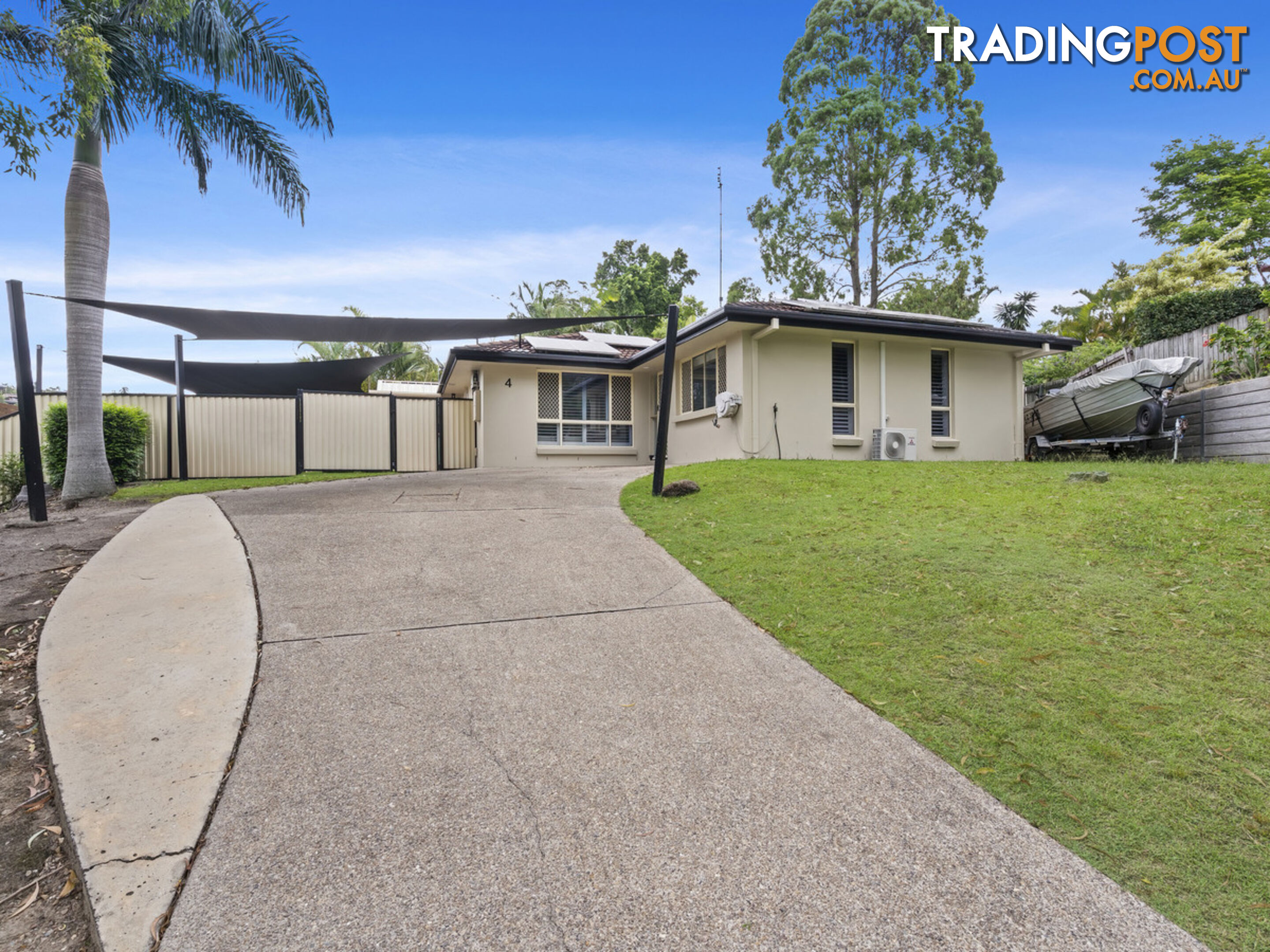 4 Bernadette Place HIGHLAND PARK QLD 4211