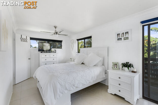 2 26 Tirring Street NERANG QLD 4211