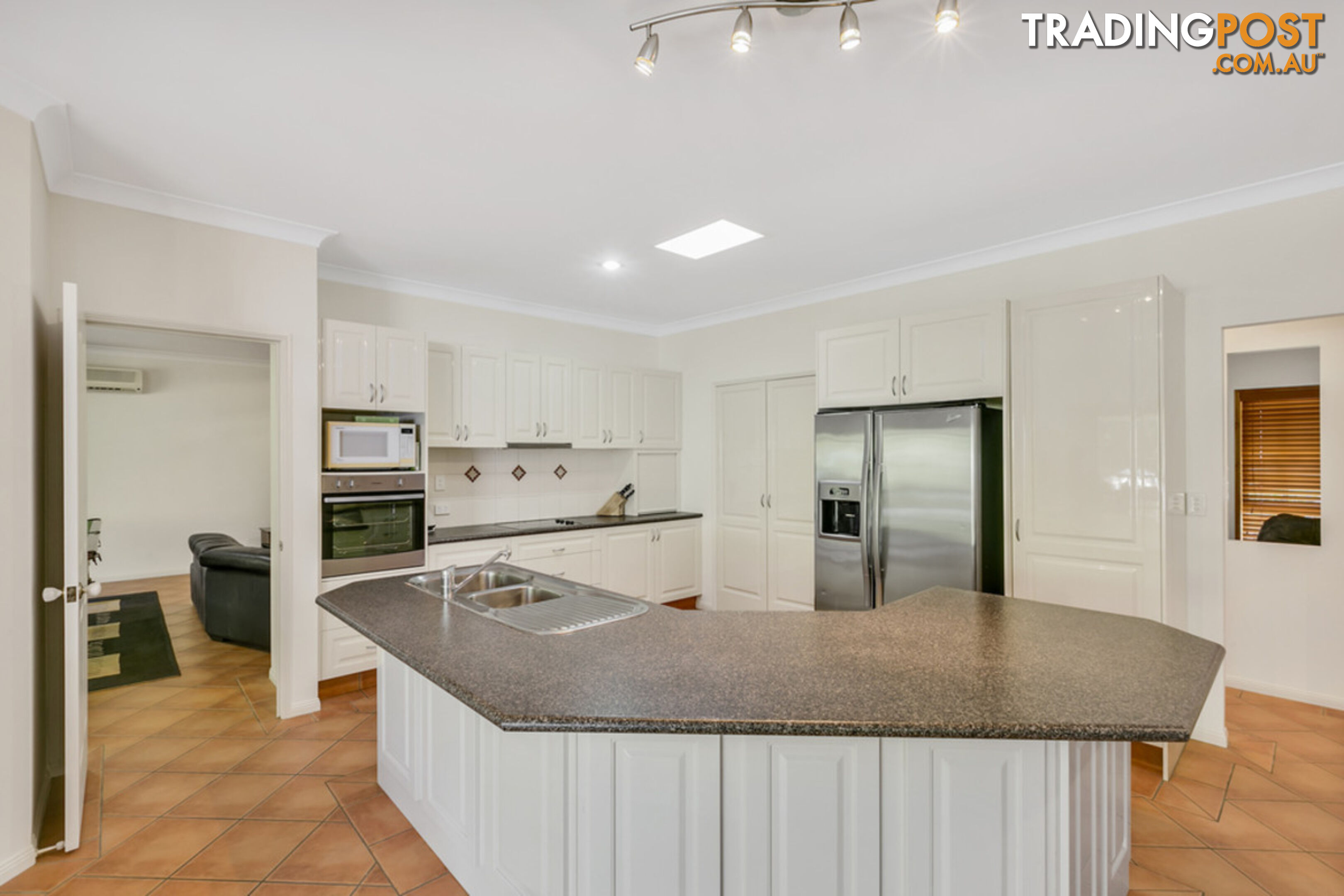 59 The Oval Drive MOUNT NATHAN QLD 4211