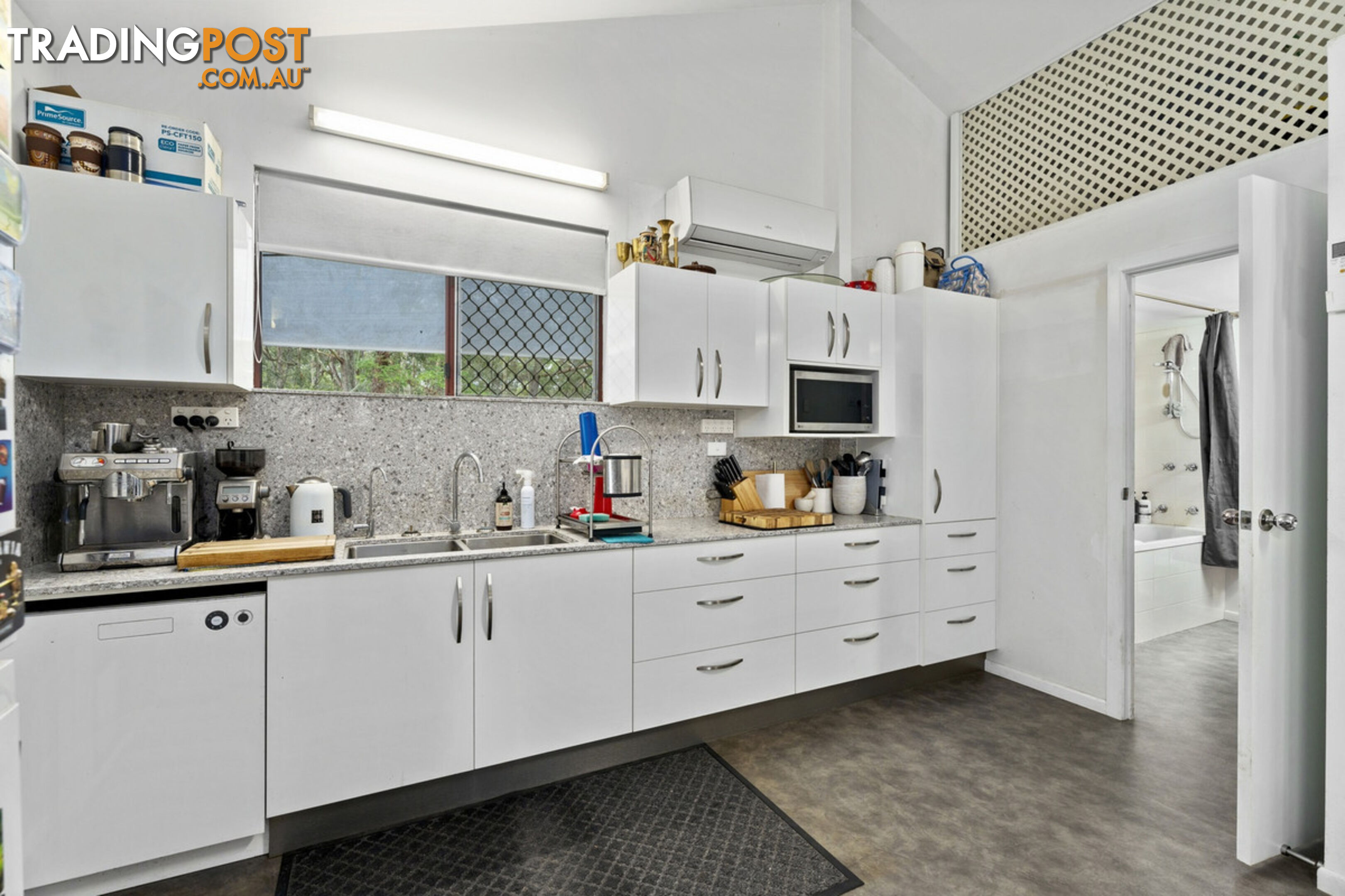 24 North Street NERANG QLD 4211