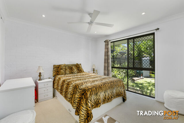 2/3 Jessica Court ARUNDEL QLD 4214