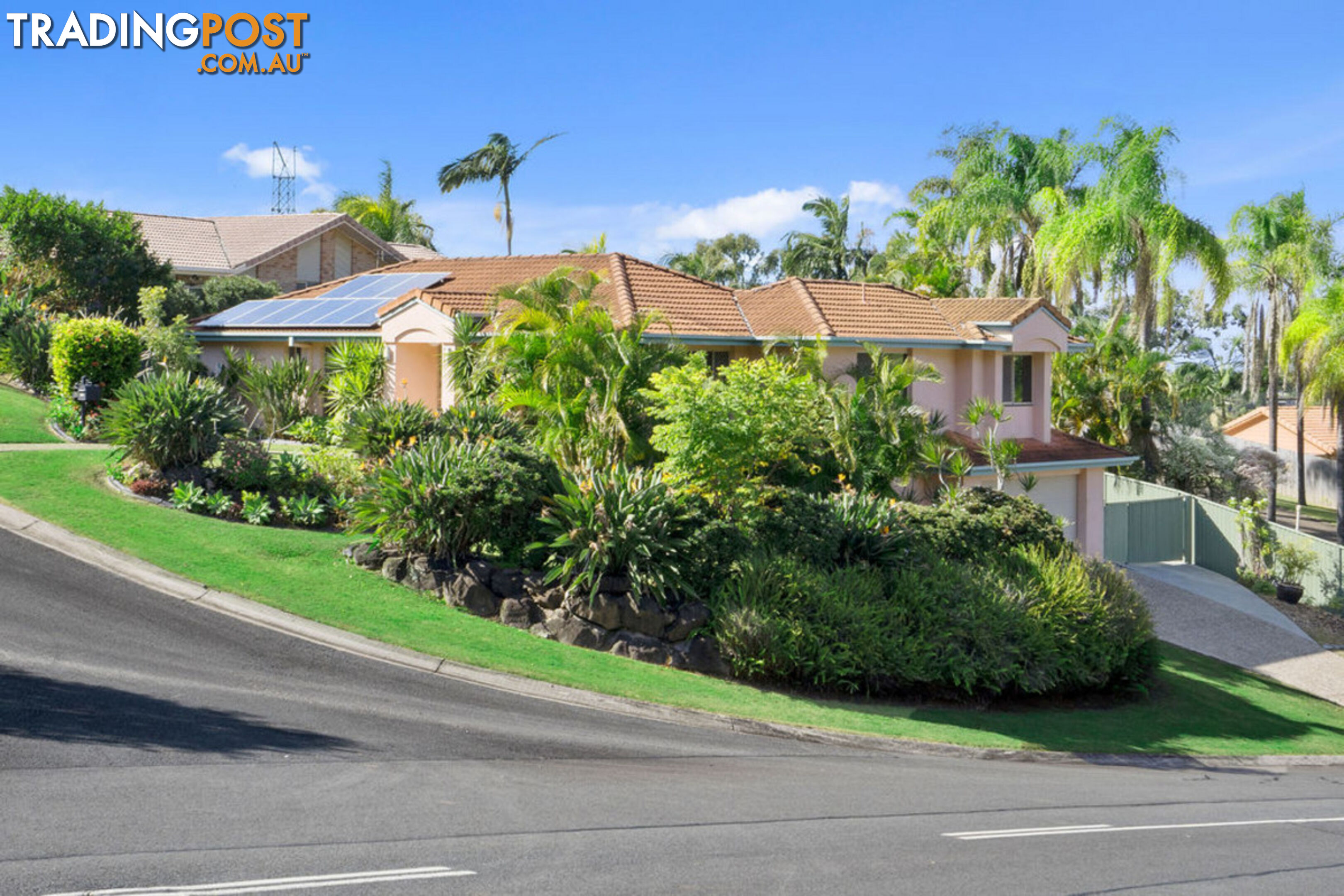 1 Nairn Court HIGHLAND PARK QLD 4211