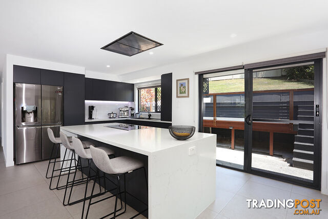 31 Renfrew Drive HIGHLAND PARK QLD 4211 - photo 2 of 6