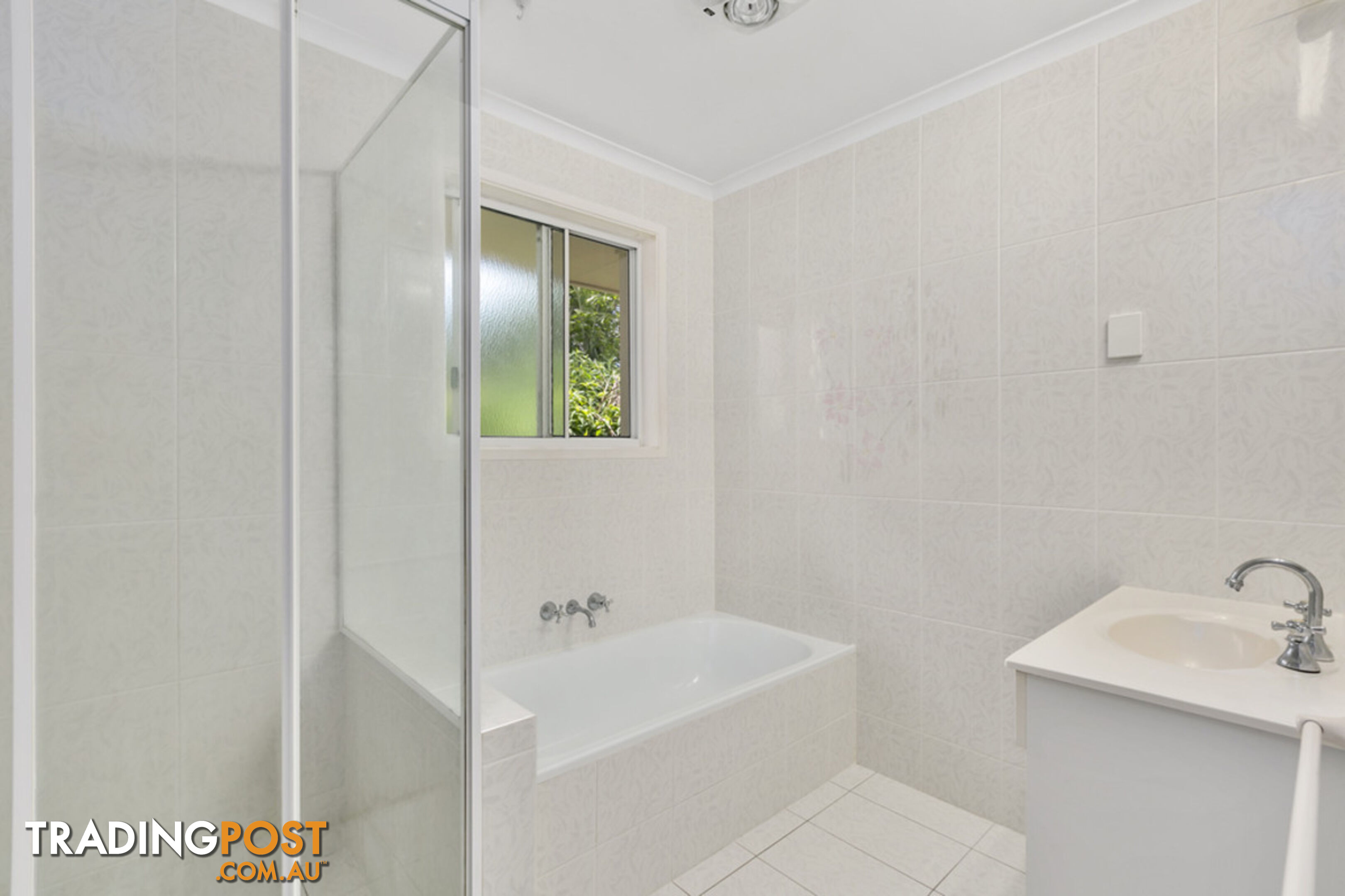 23 Renfrew Drive HIGHLAND PARK QLD 4211